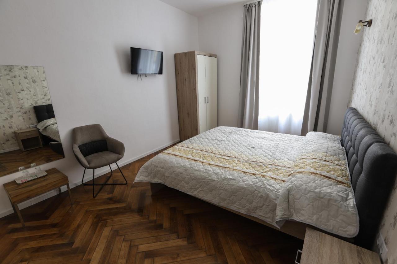 Floasiu Residence Guesthouse Sibiu Exterior foto